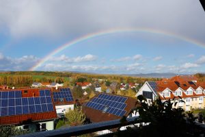 Efektívna energetická sebestačnosť: Ako moderné technológie BMB Solar Systems menia chod vašej domácnosti
